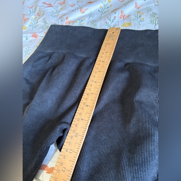 JoyLab seamless textured 7/8 leggings hi-rise size medium - Picture 6 of 8